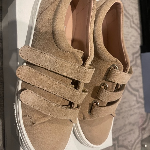 Maria Catalan boys tan suede shoe with Velcro -size 34 - Picture 3 of 5